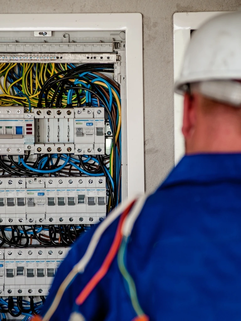 Electrician Finding Fault