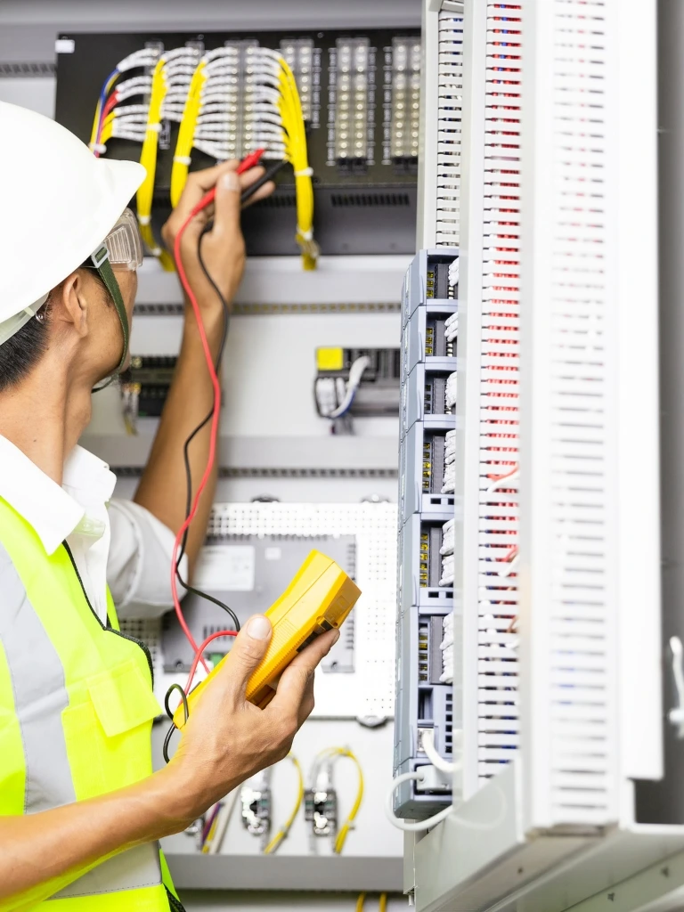 electrical-maintenance-by-electrician